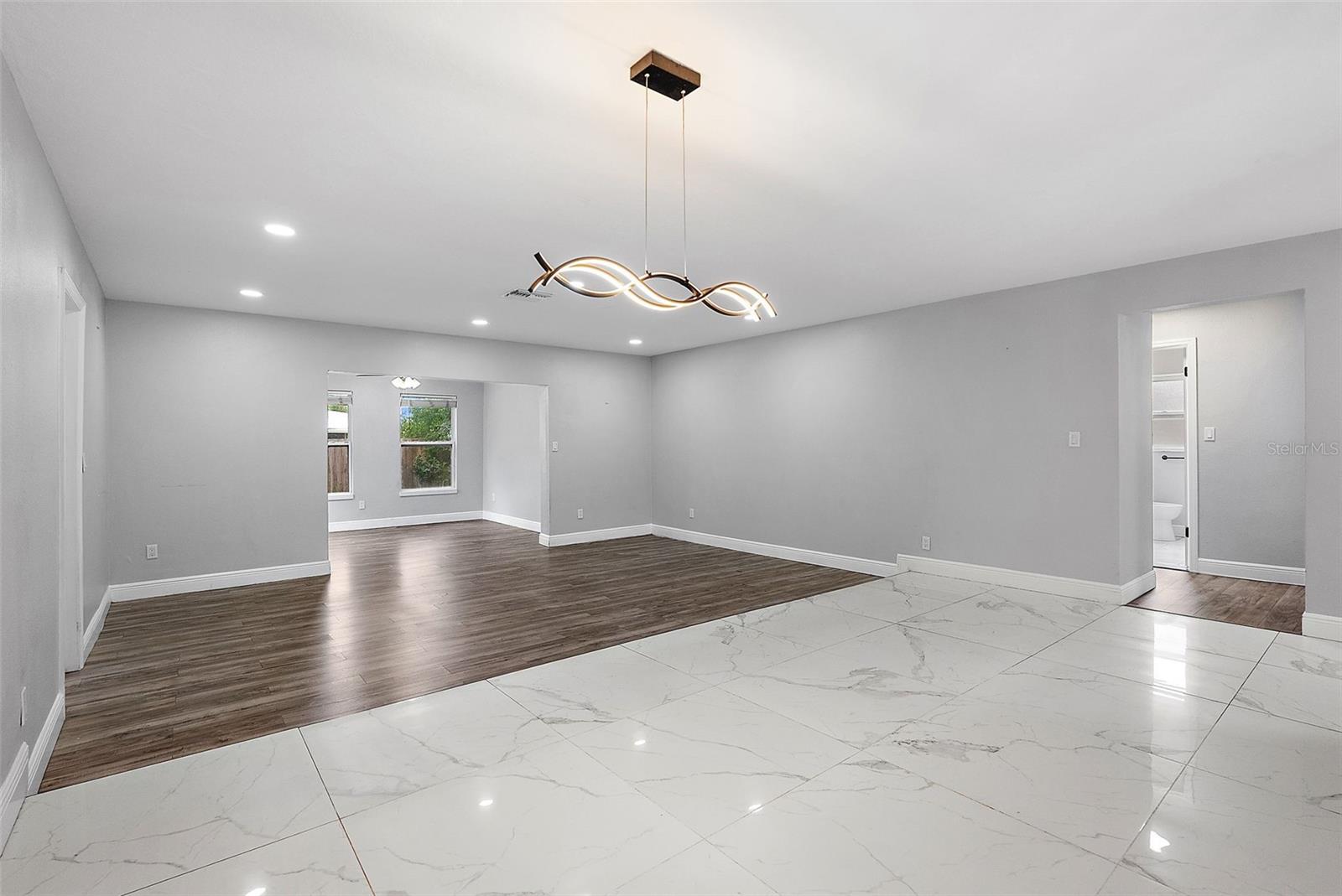 Image 11 of 27 For 1586 Linwood Drive