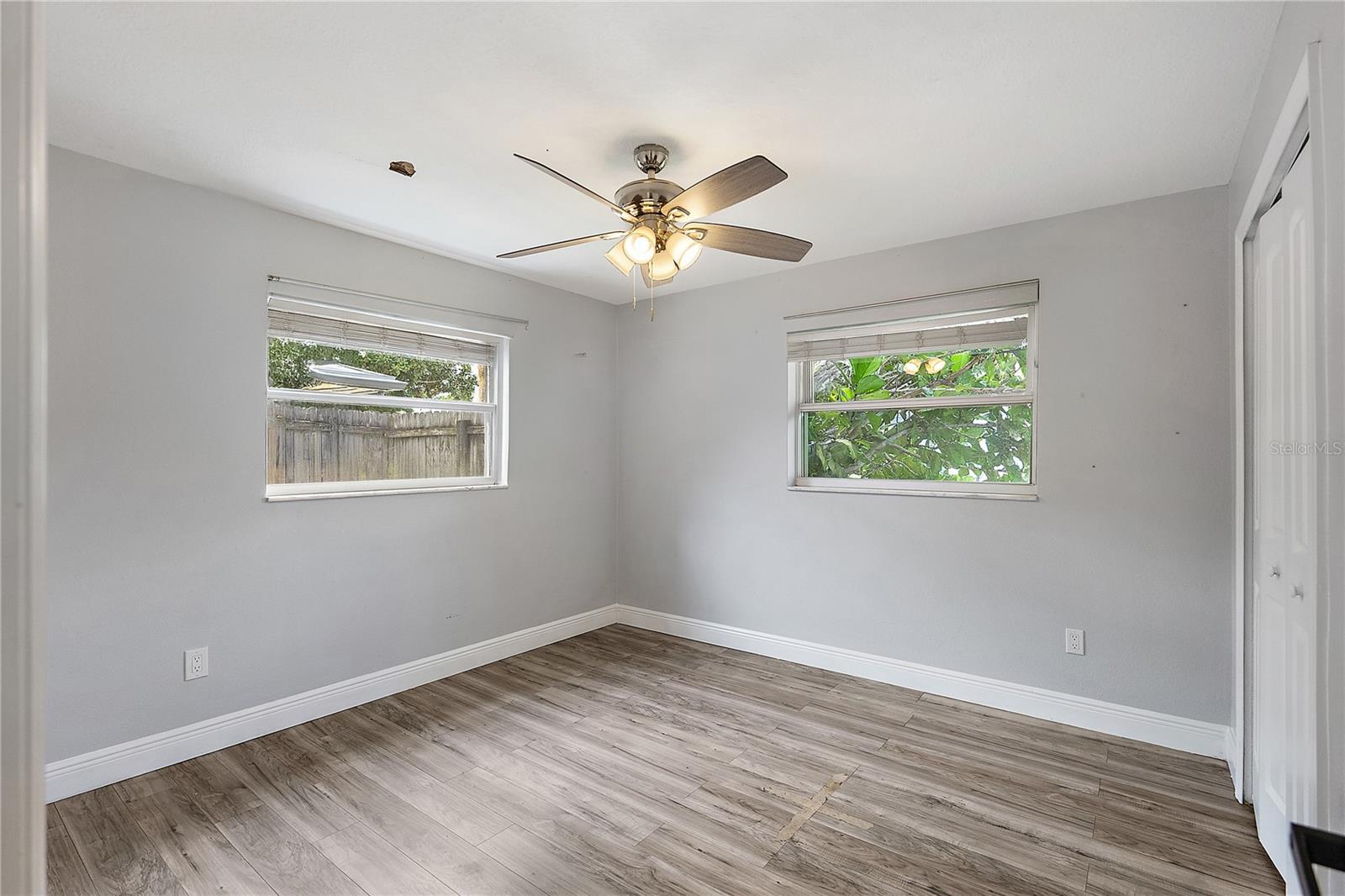 Image 19 of 27 For 1586 Linwood Drive