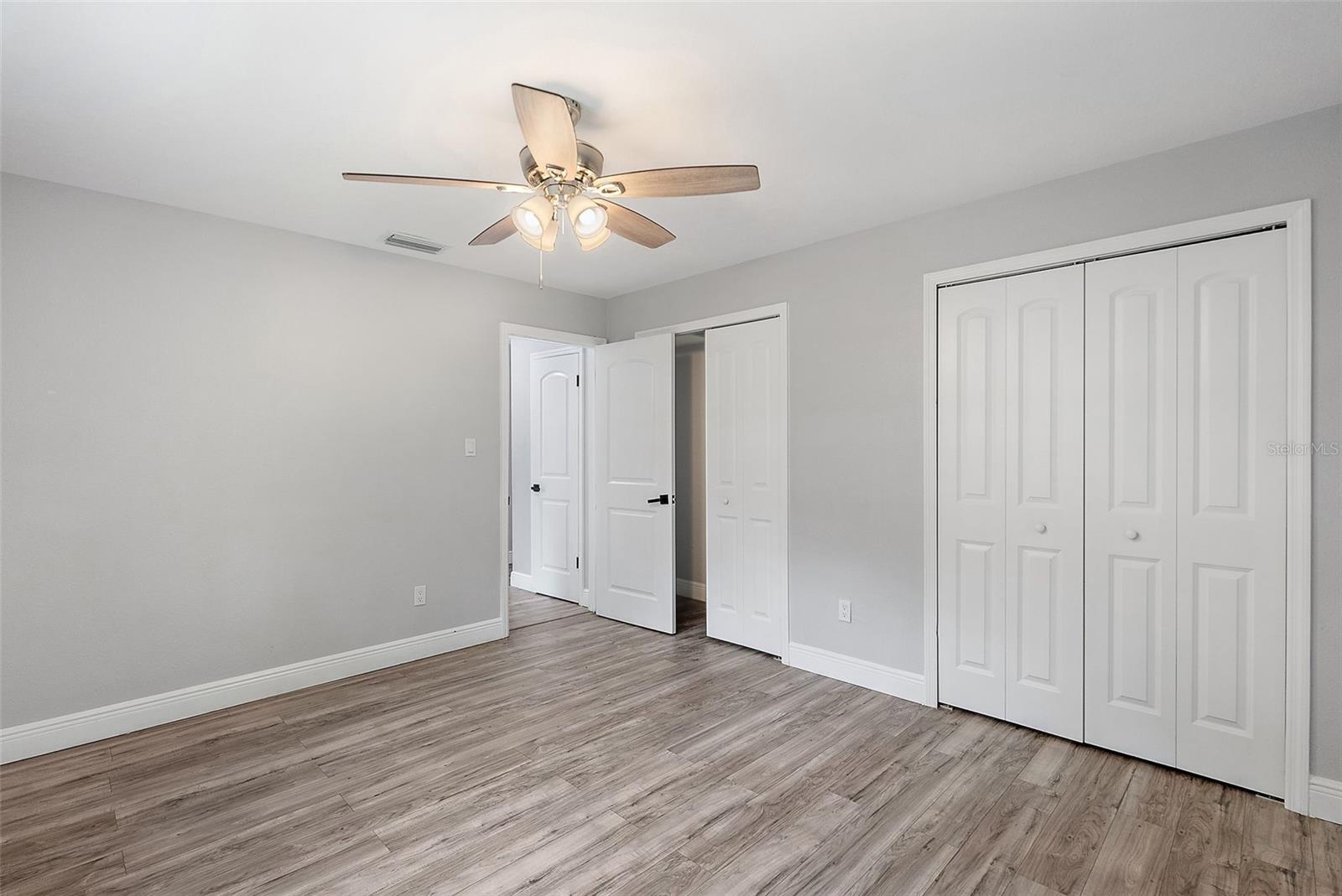 Image 25 of 27 For 1586 Linwood Drive