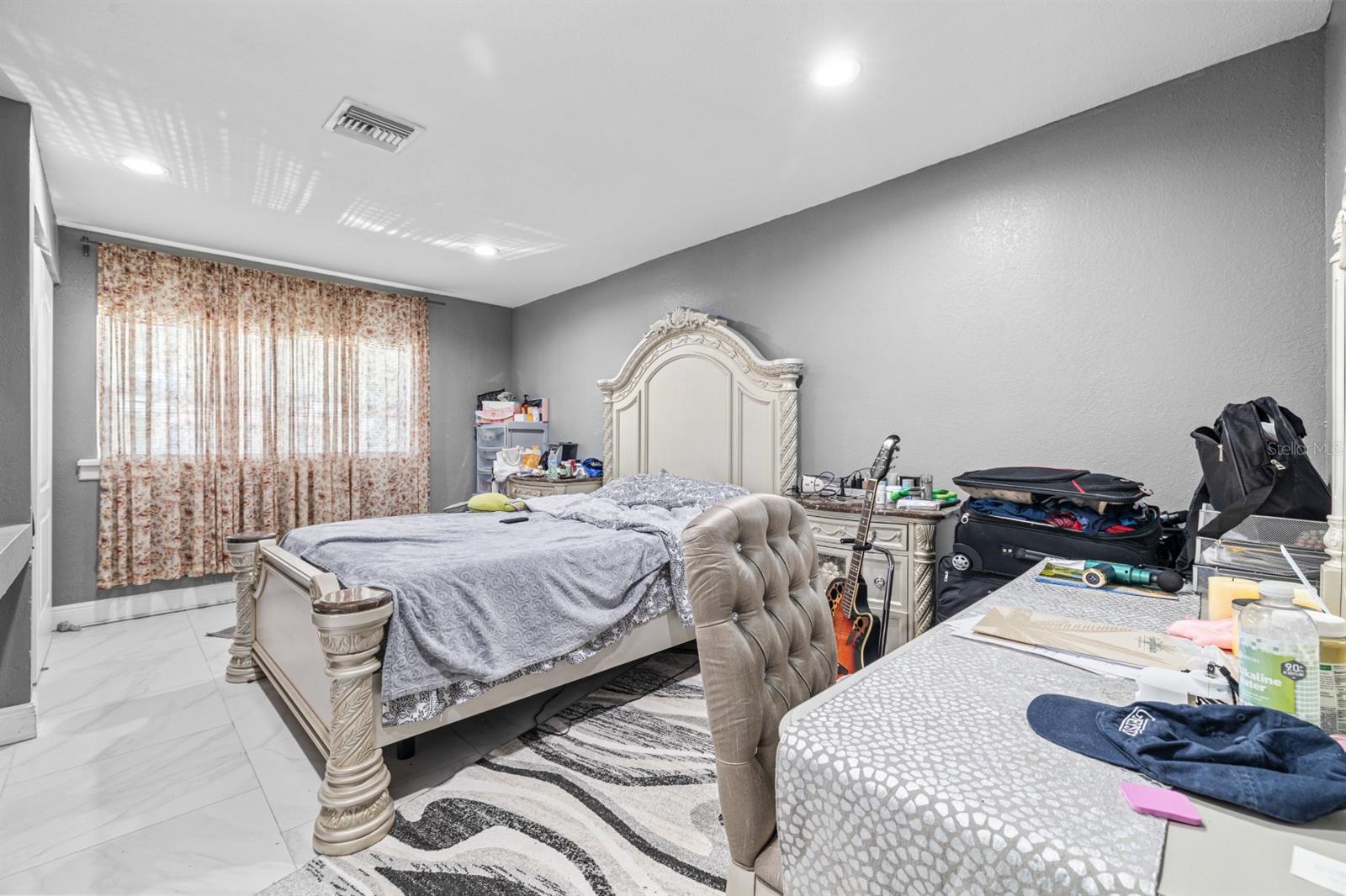 Image 12 of 43 For 5895 16th Street N
