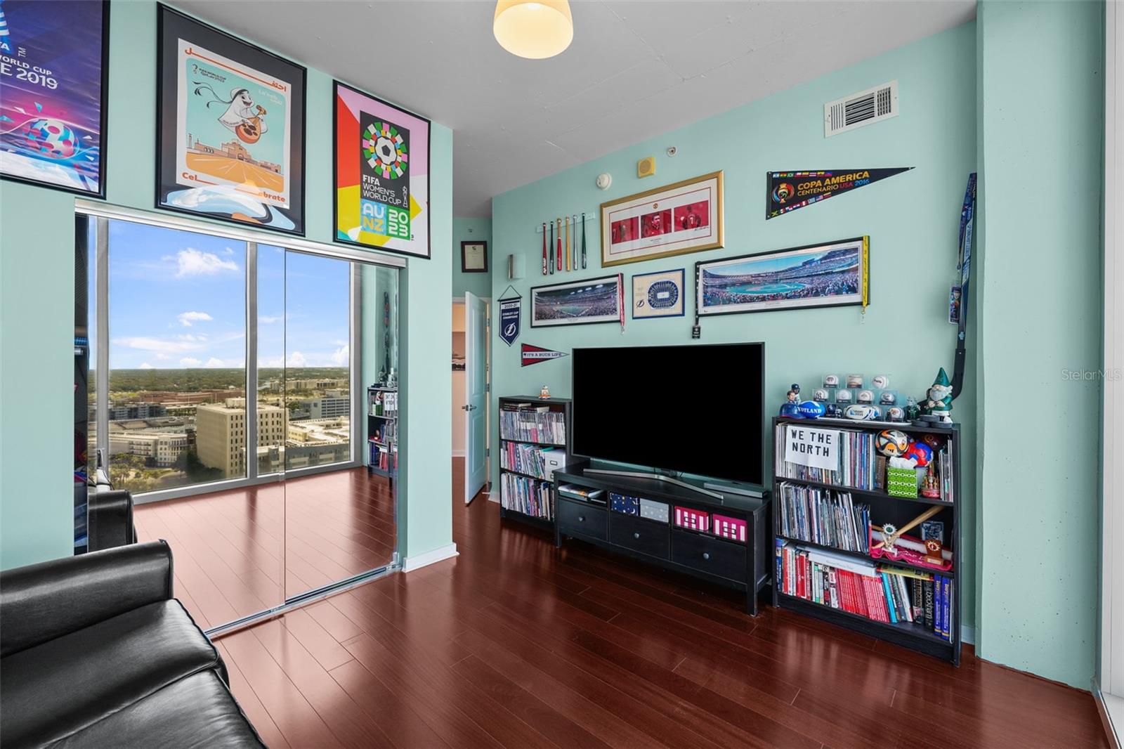 Image 32 of 46 For 777 Ashley Drive 1903