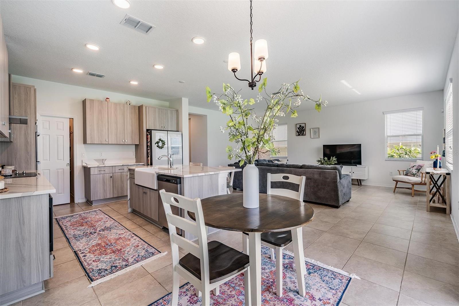 Image 34 of 48 For 7517 Notched Pine Bend
