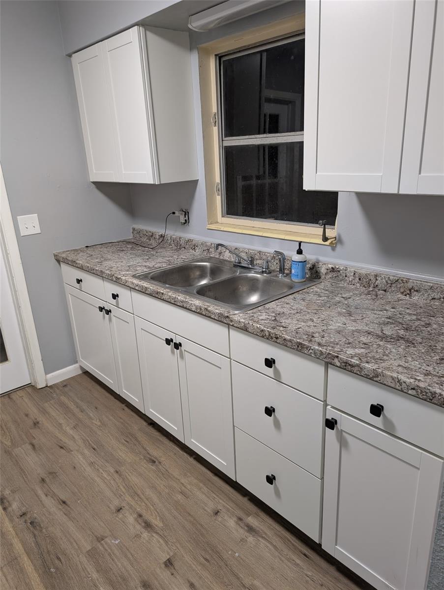 Image 2 of 5 For 17 Belle Meade Cir