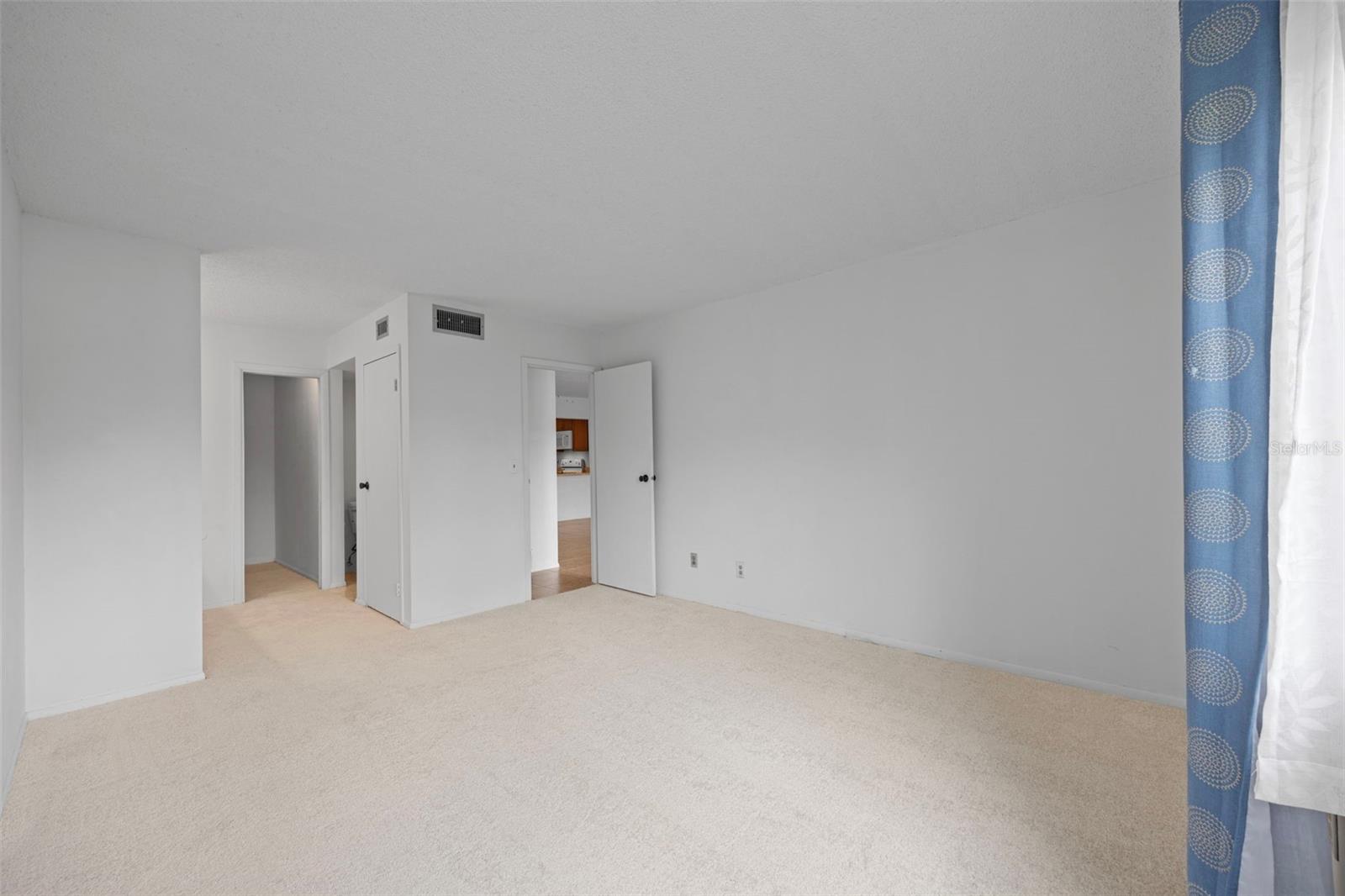 Image 16 of 26 For 12300 Vonn Road 9105