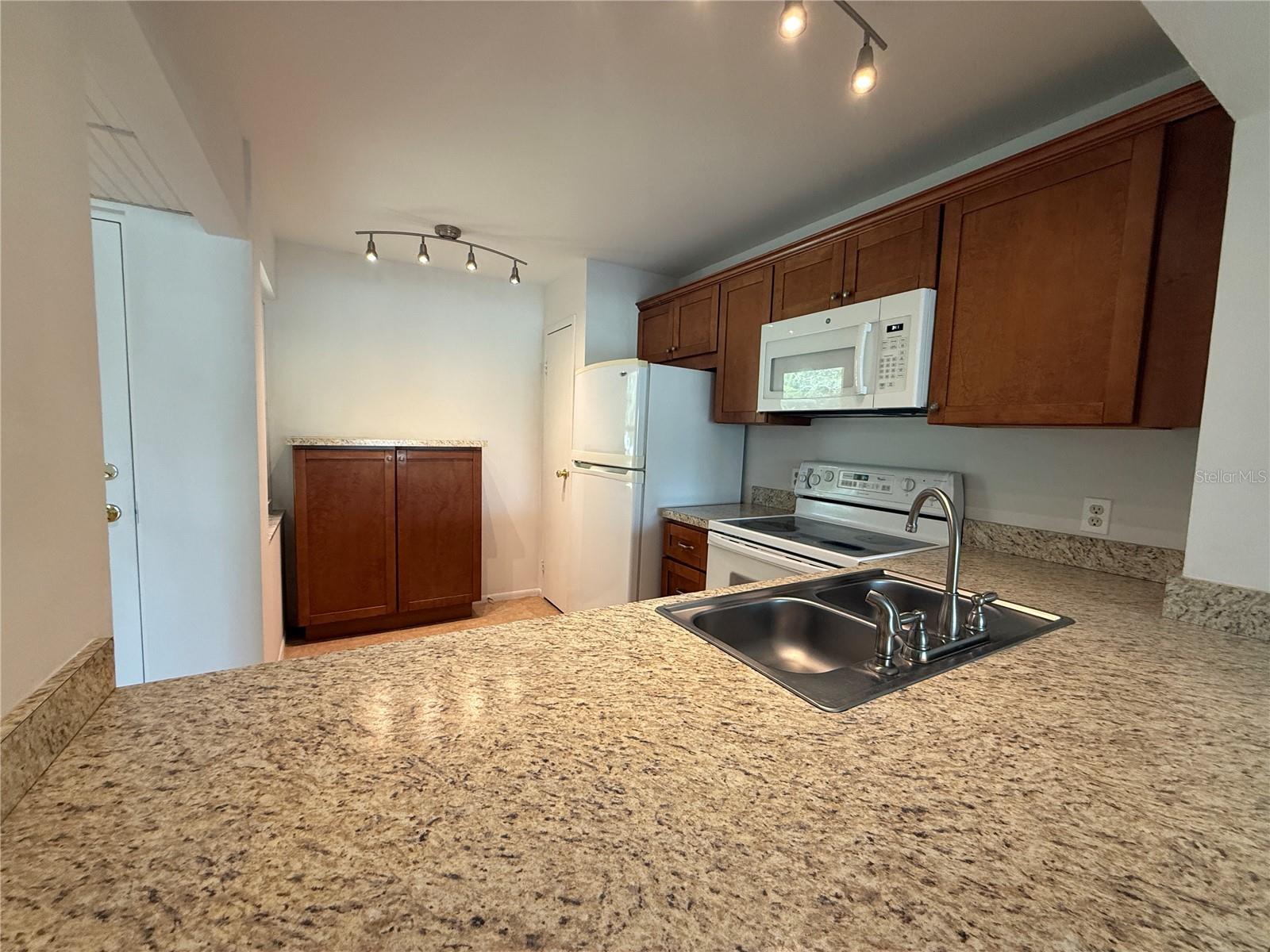 Image 2 of 26 For 12300 Vonn Road 9105