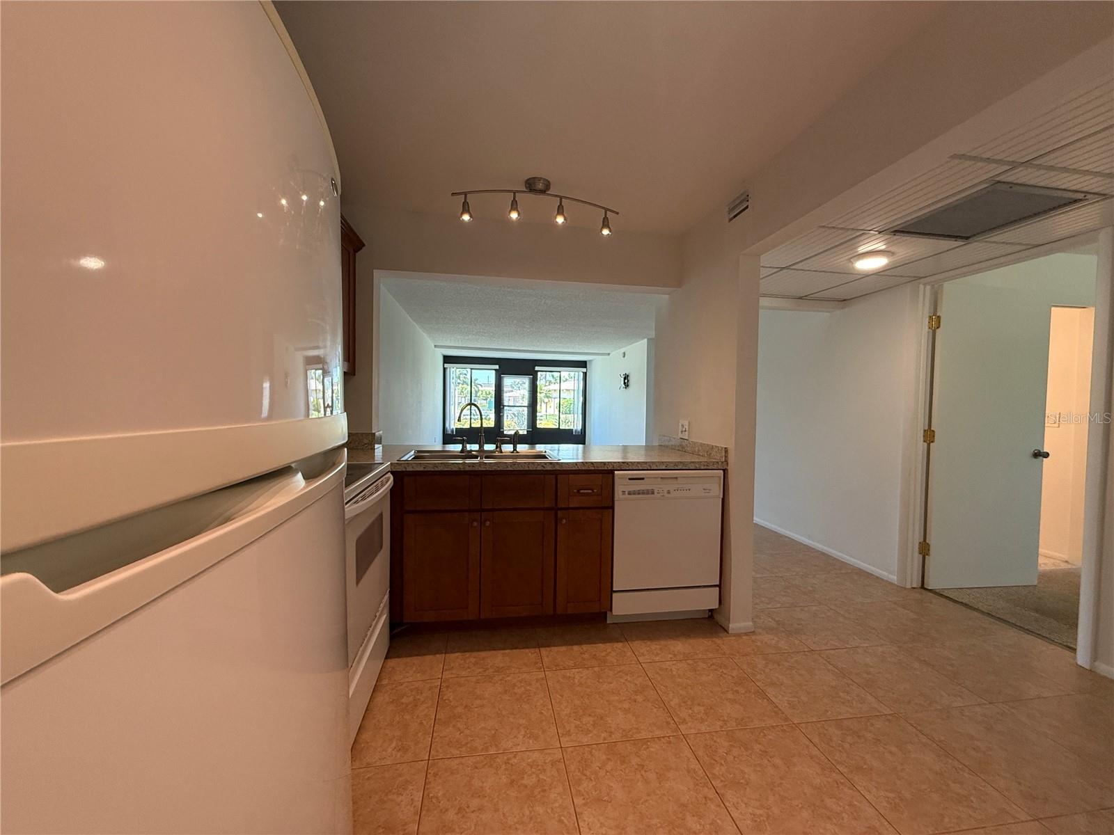 Image 4 of 26 For 12300 Vonn Road 9105