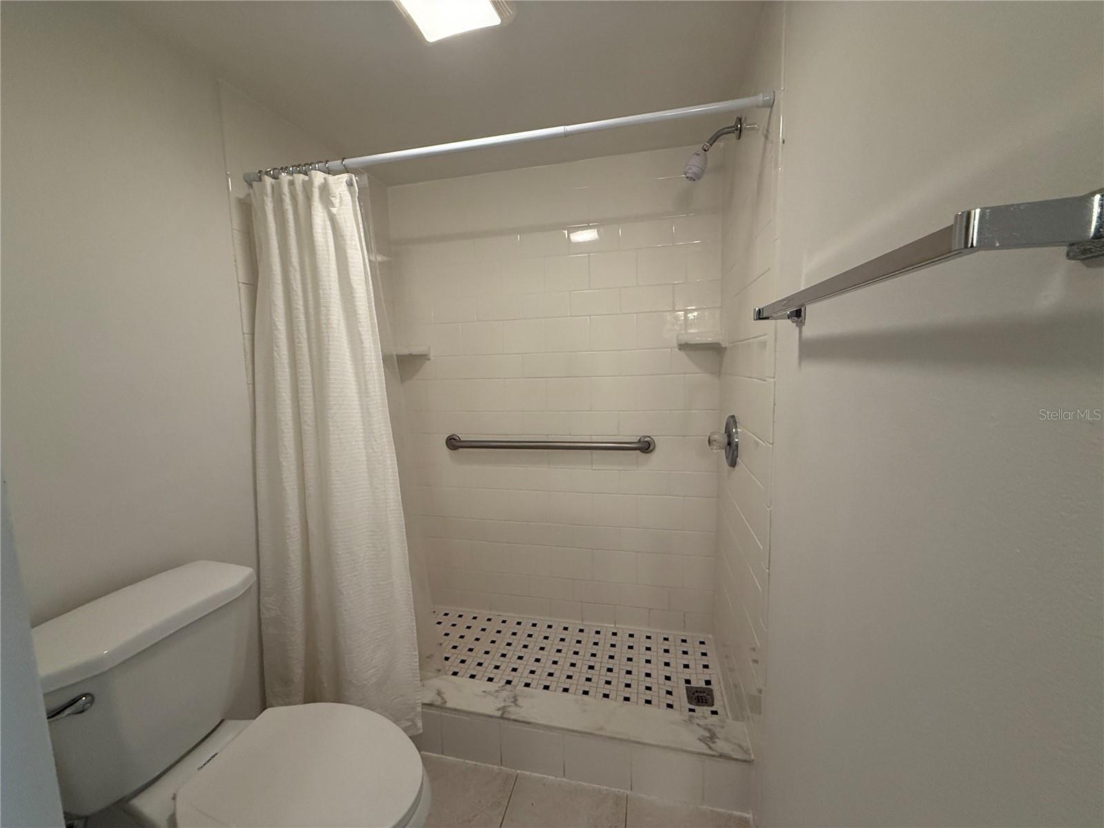 Image 8 of 26 For 12300 Vonn Road 9105