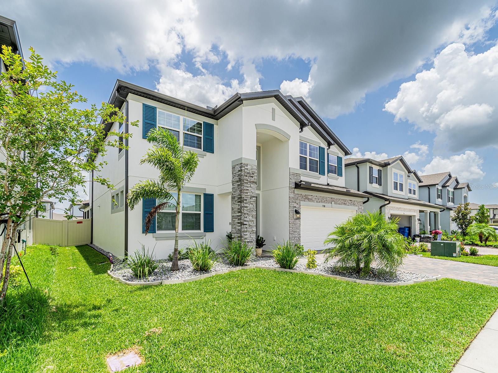 Image 4 of 52 For 7700 Bronze Oak Drive