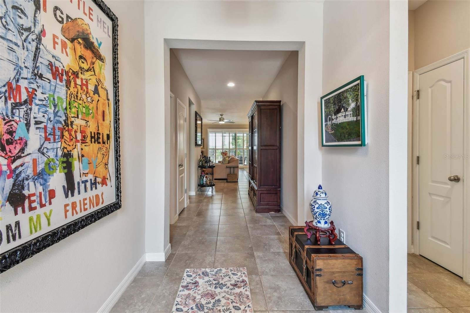 Listing photo id 15 for 6467 Seasound Drive