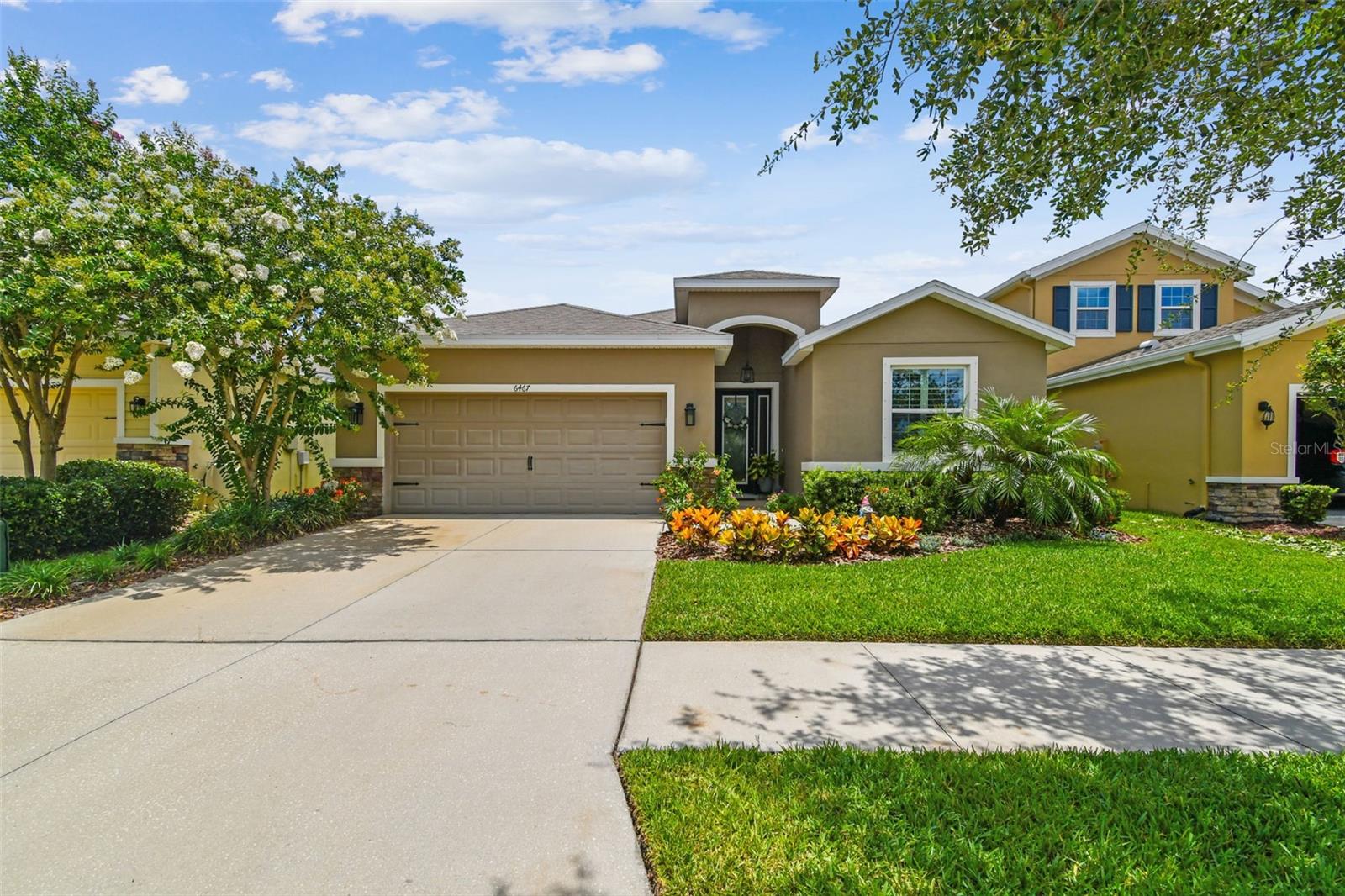 Listing photo id 1 for 6467 Seasound Drive
