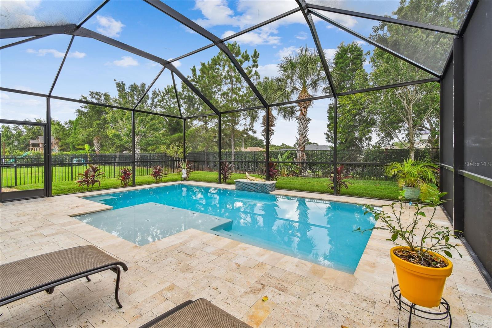 Listing photo id 52 for 6467 Seasound Drive