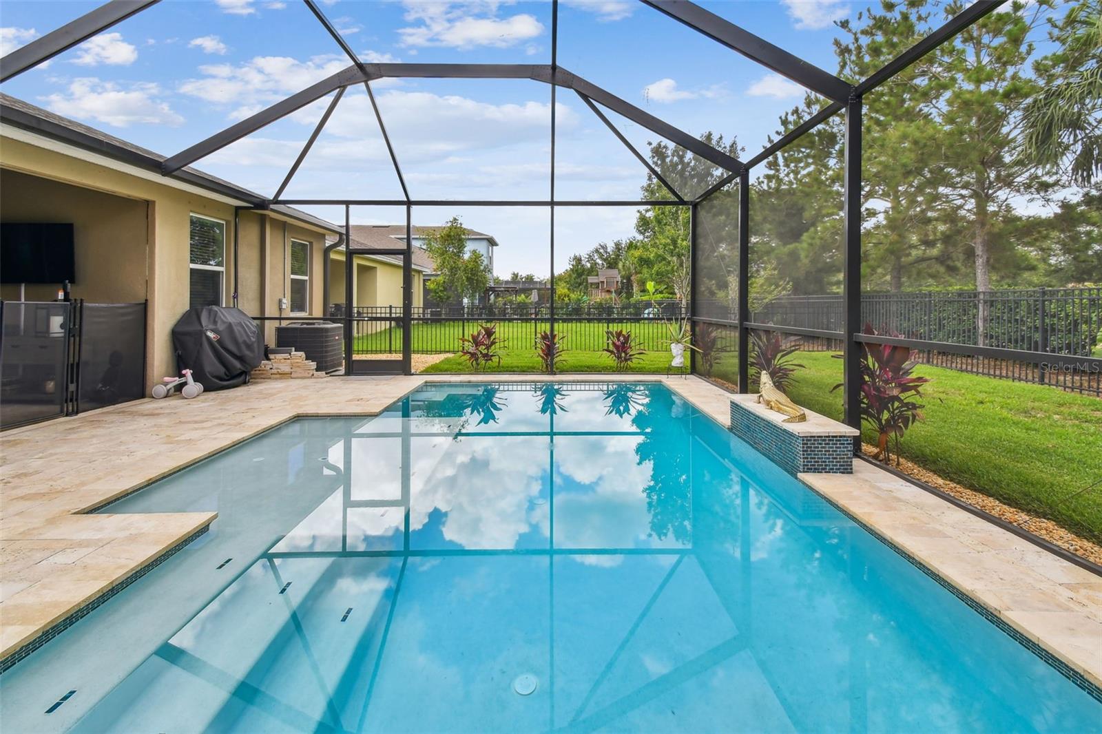 Listing photo id 53 for 6467 Seasound Drive
