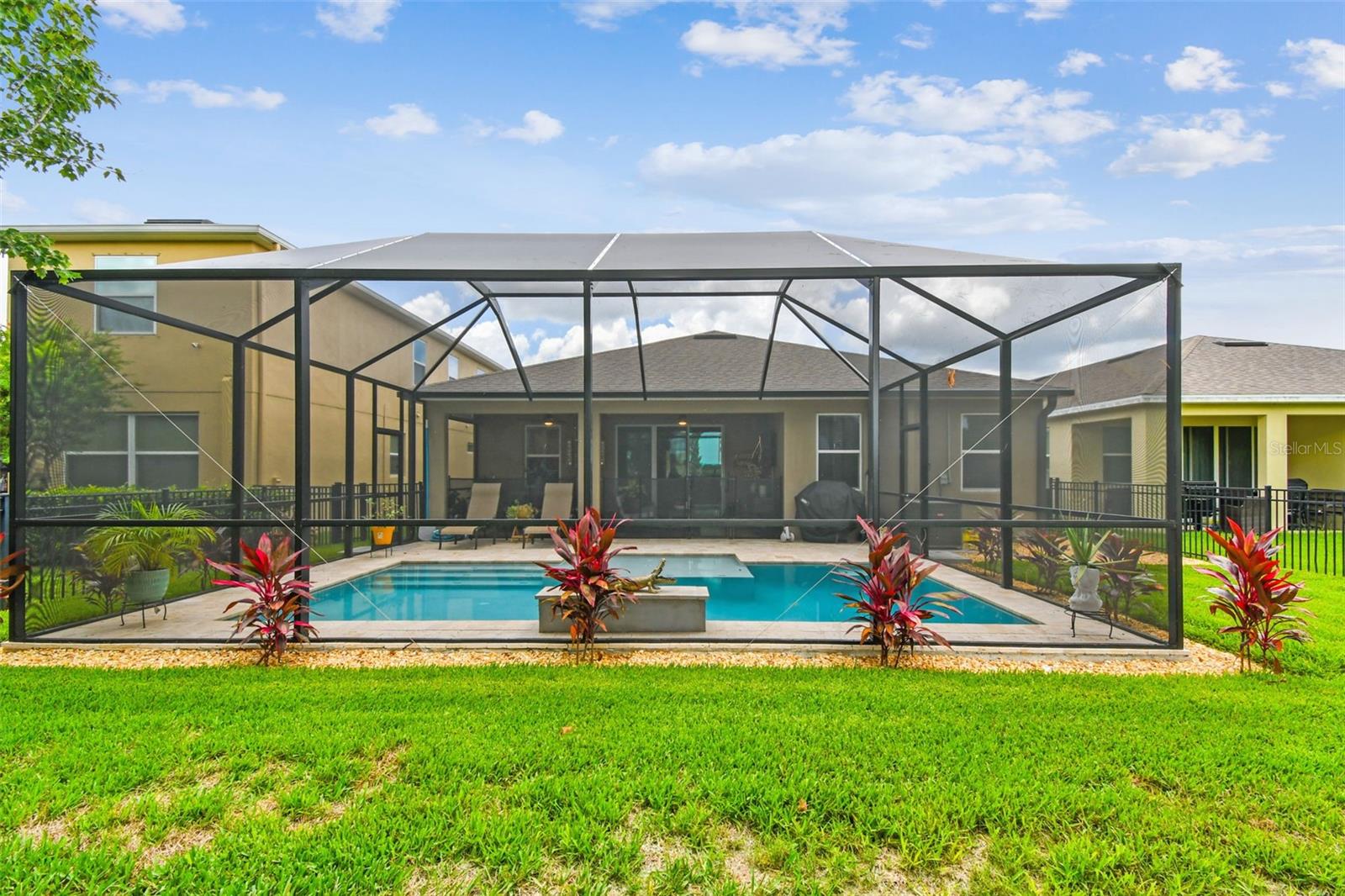 Listing photo id 56 for 6467 Seasound Drive