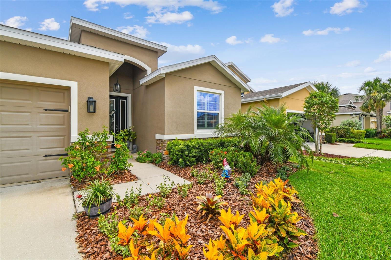 Listing photo id 4 for 6467 Seasound Drive