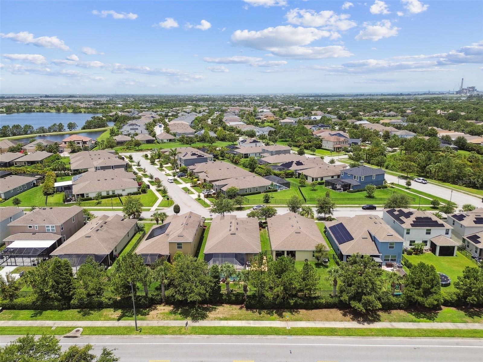 Listing photo id 71 for 6467 Seasound Drive