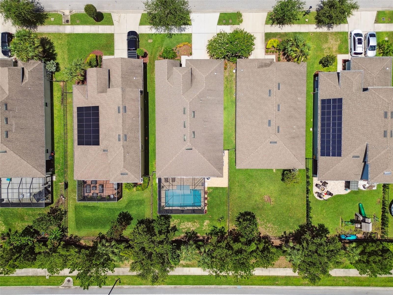 Listing photo id 77 for 6467 Seasound Drive