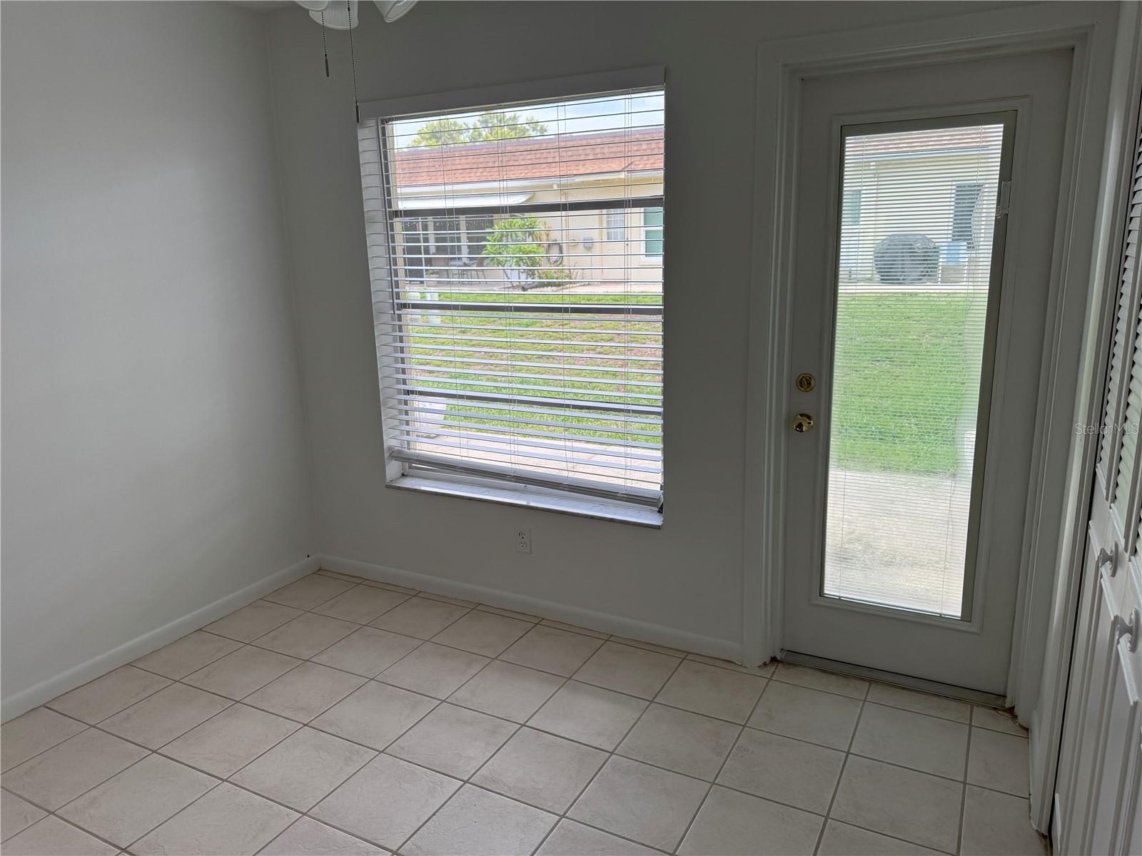 Image 10 of 16 For 1674 Lake Avenue 3