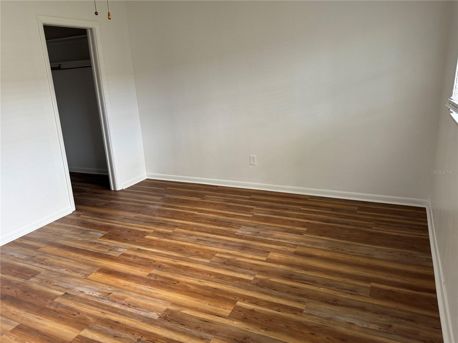Image 11 of 16 For 1674 Lake Avenue 3