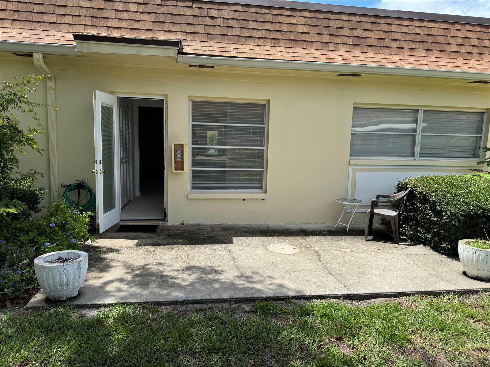 Image 5 of 16 For 1674 Lake Avenue 3