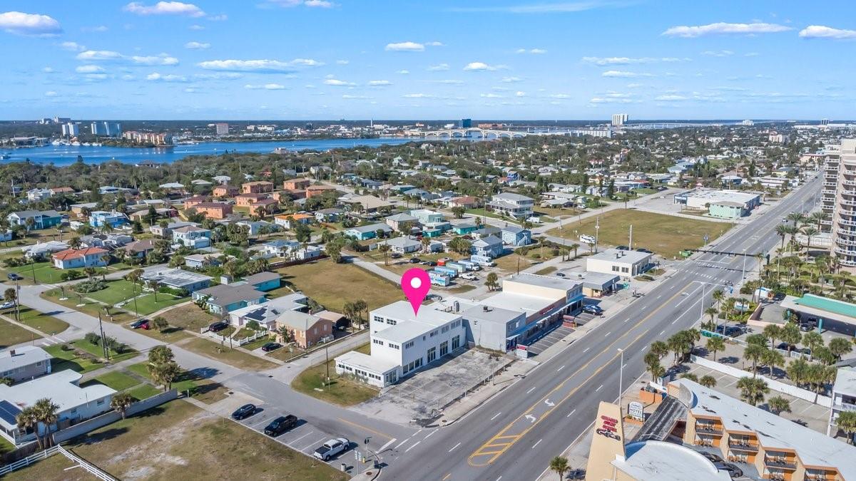 Image 14 of 25 For 2020 Atlantic Avenue