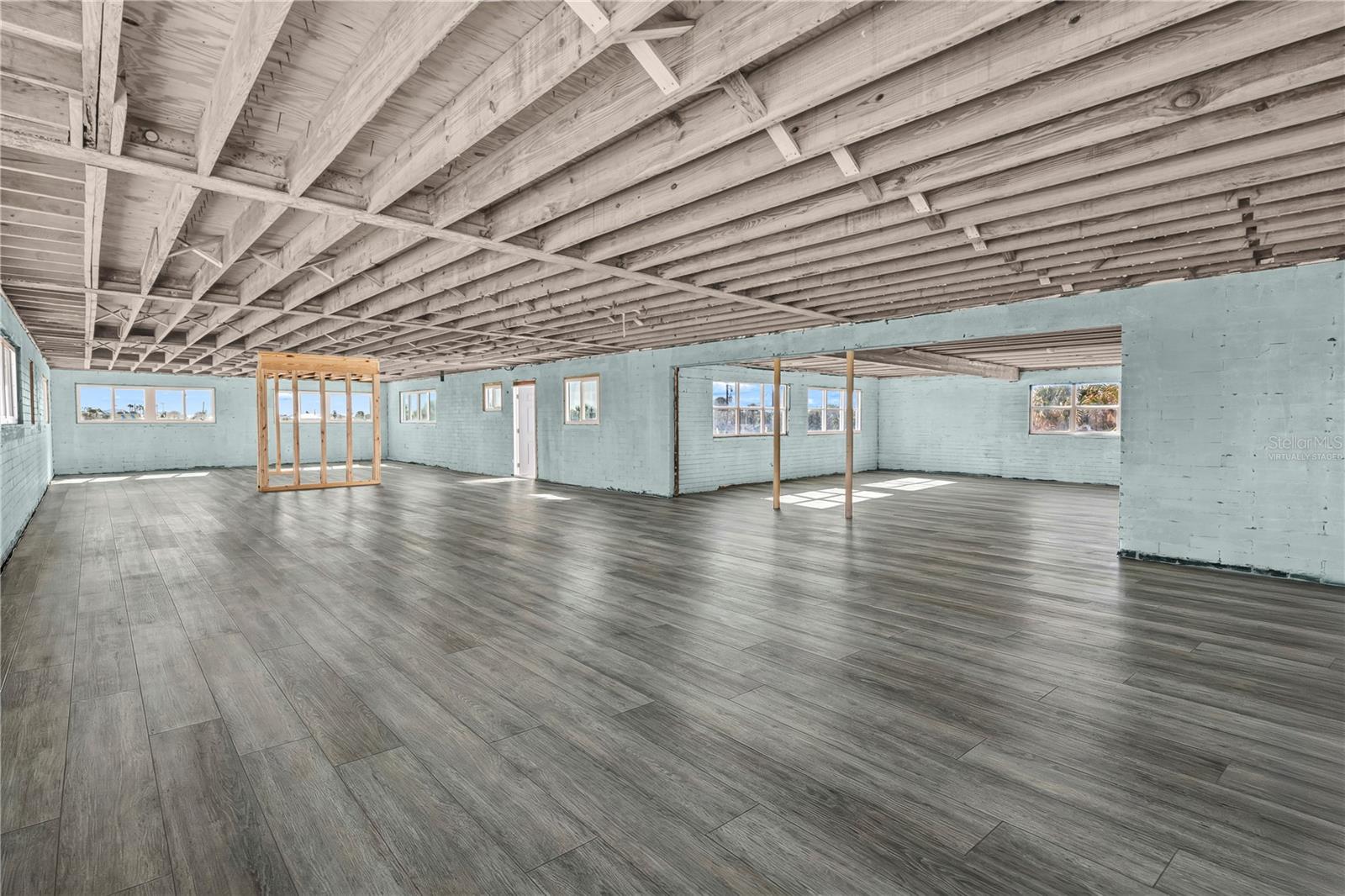 Image 15 of 25 For 2020 Atlantic Avenue