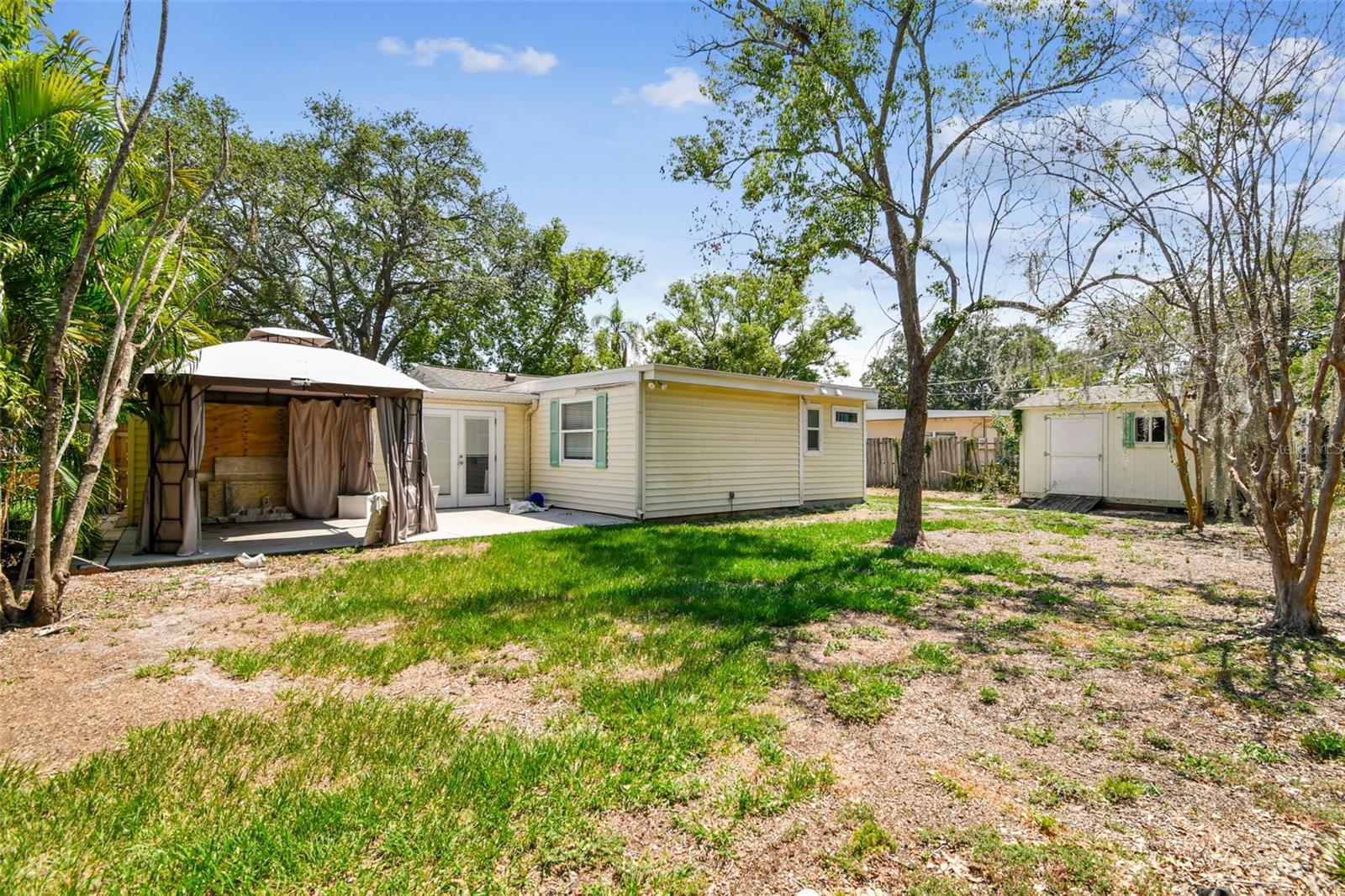 Image 14 of 32 For 4417 El Prado Boulevard