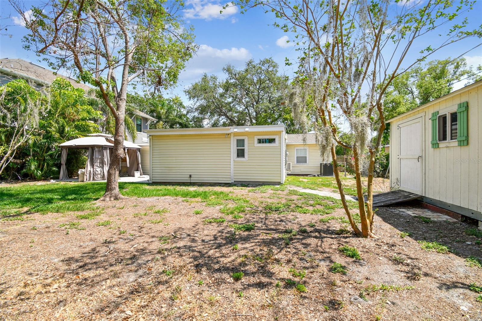 Image 15 of 32 For 4417 El Prado Boulevard