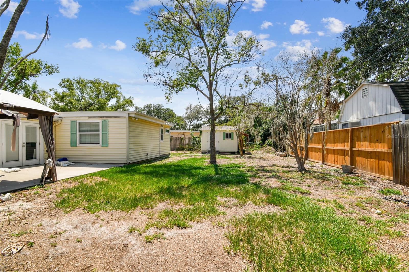 Image 16 of 32 For 4417 El Prado Boulevard