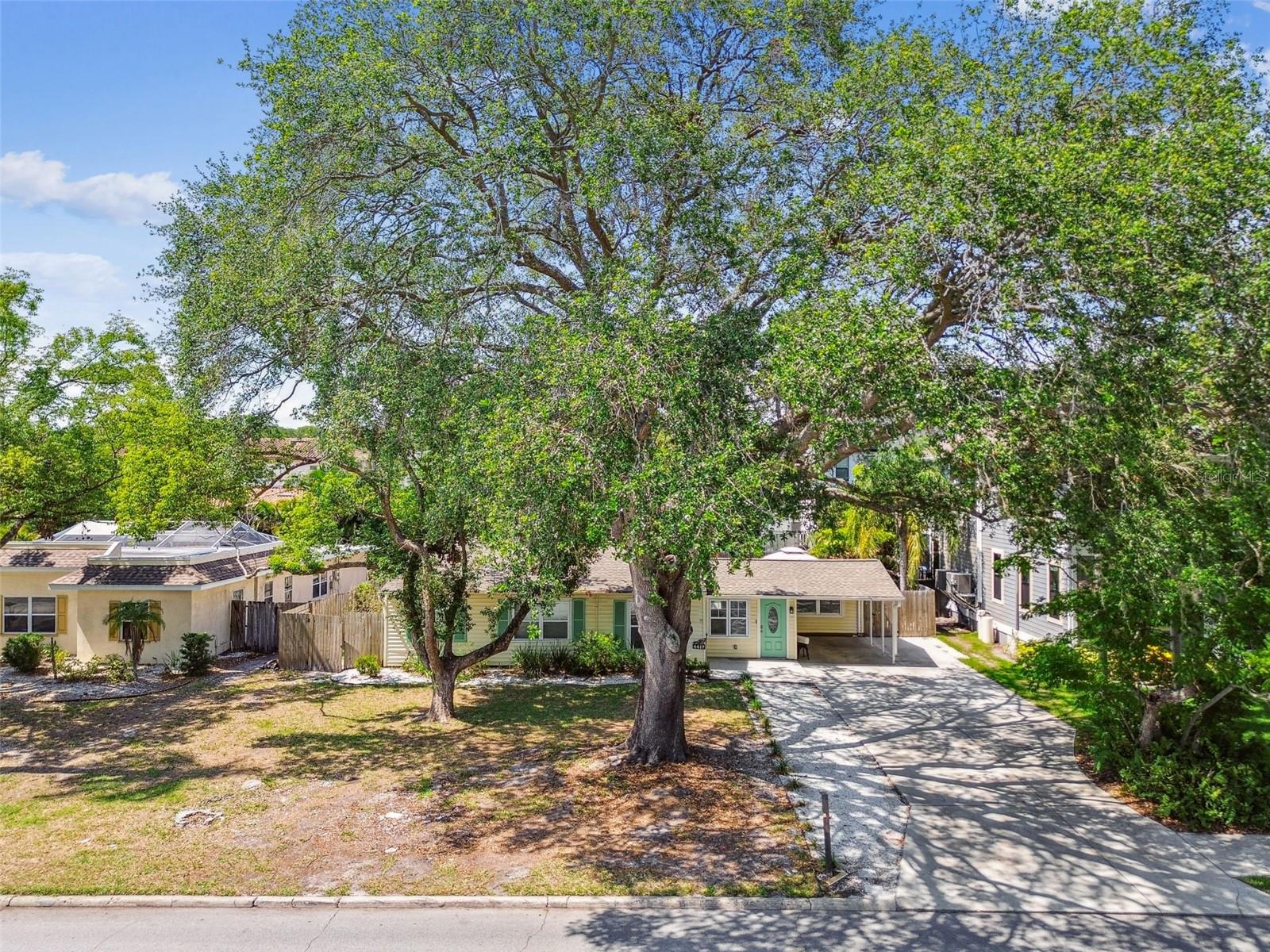 Image 20 of 32 For 4417 El Prado Boulevard