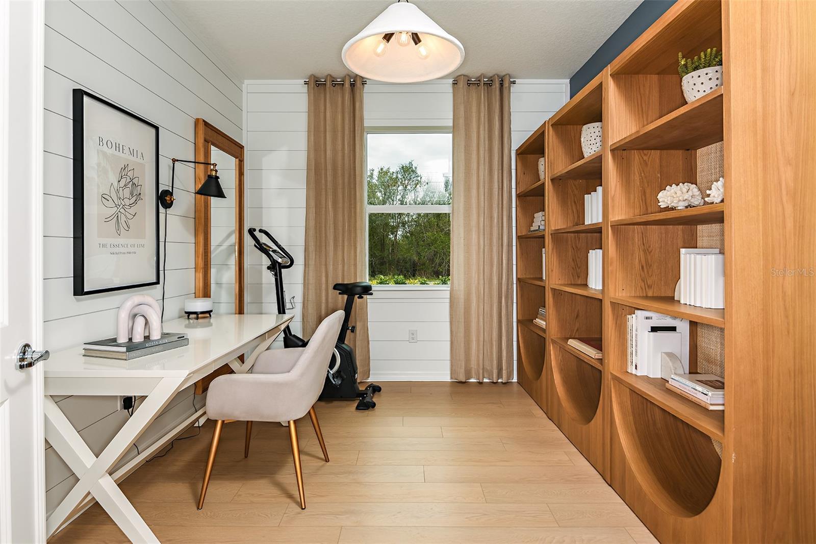 Image 10 of 15 For 9730 Redwood Heights Loop