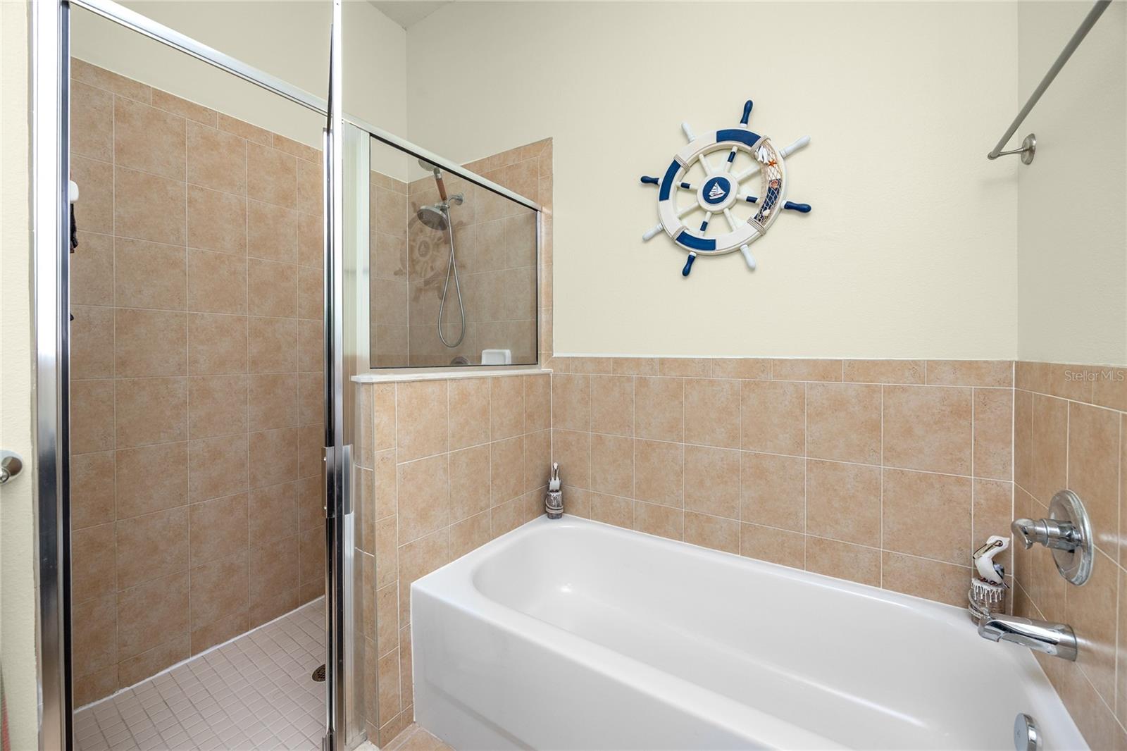 Image 15 of 41 For 12337 Rose Haven Boulevard