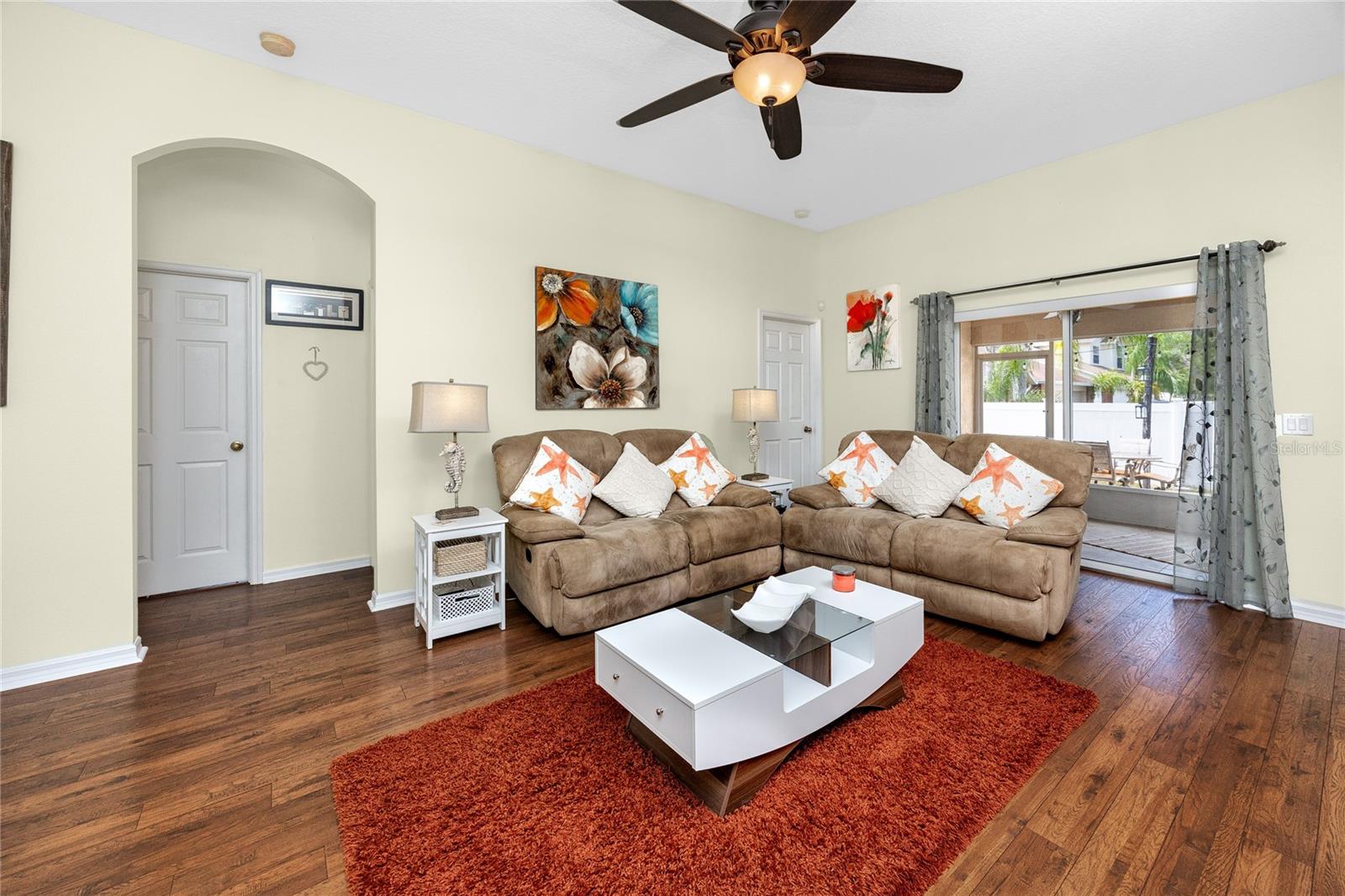 Image 4 of 41 For 12337 Rose Haven Boulevard