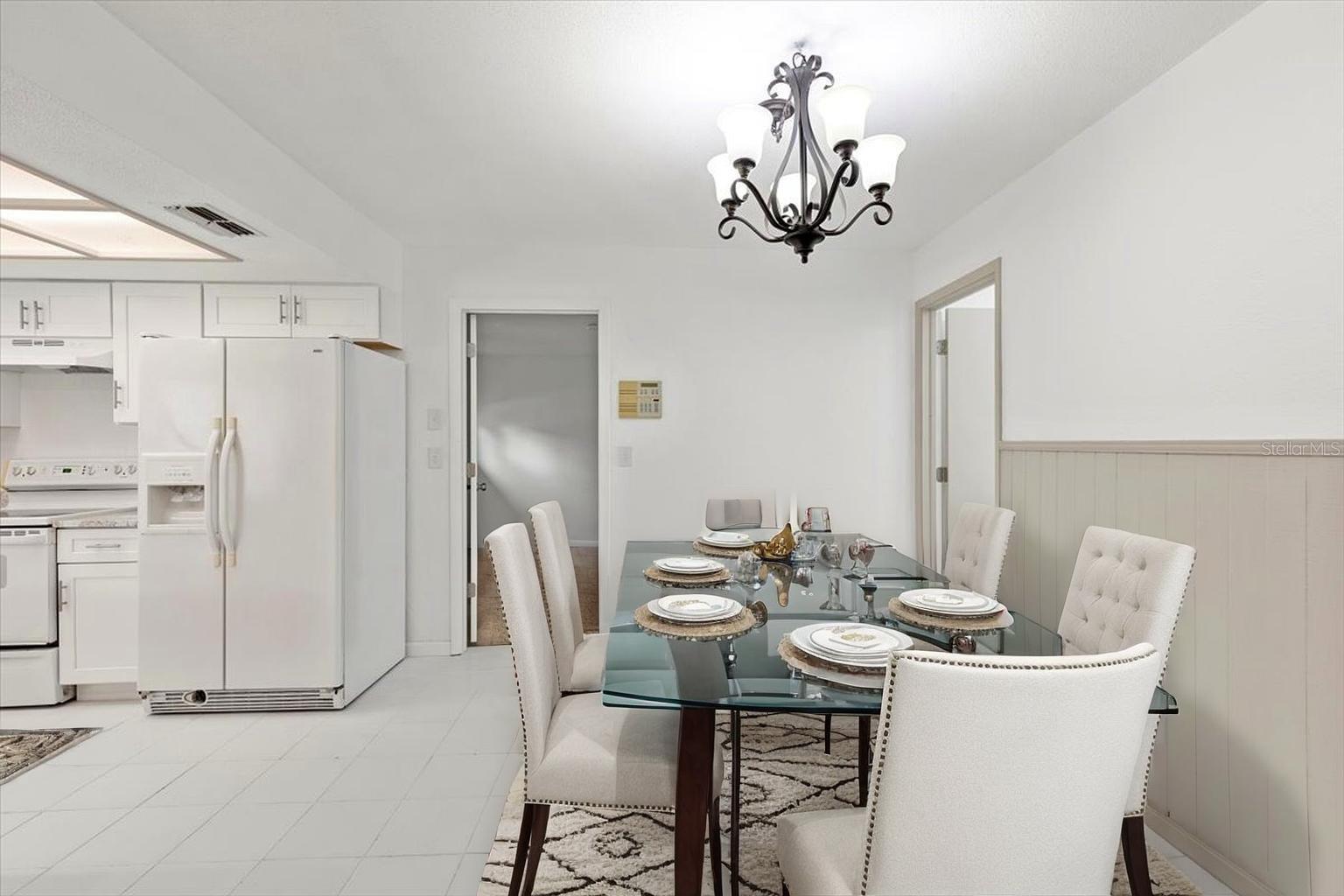 Image 11 of 52 For 2233 Curlew Road