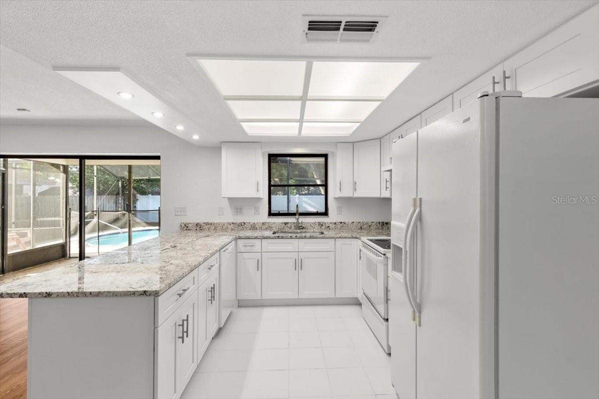 Image 17 of 52 For 2233 Curlew Road