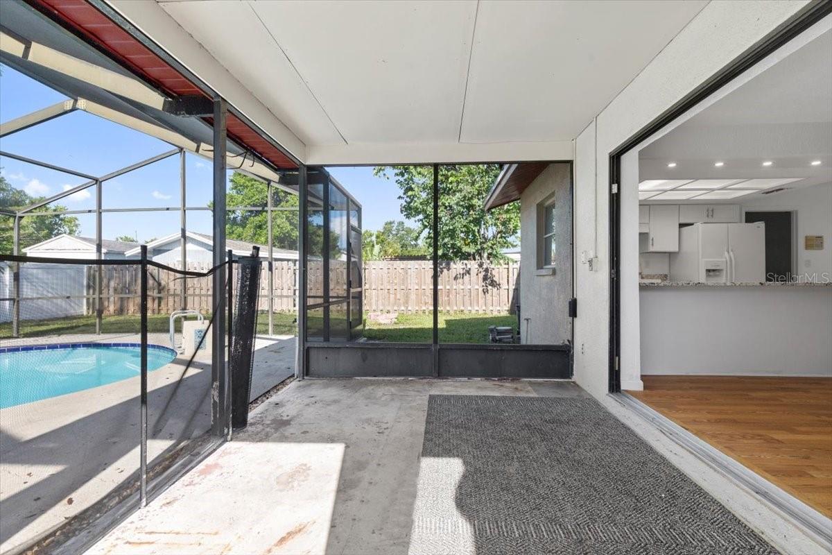 Image 32 of 52 For 2233 Curlew Road