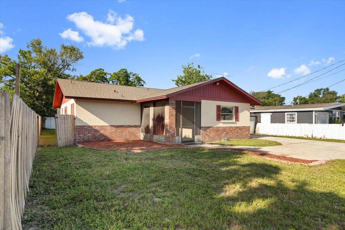Image 40 of 52 For 2233 Curlew Road