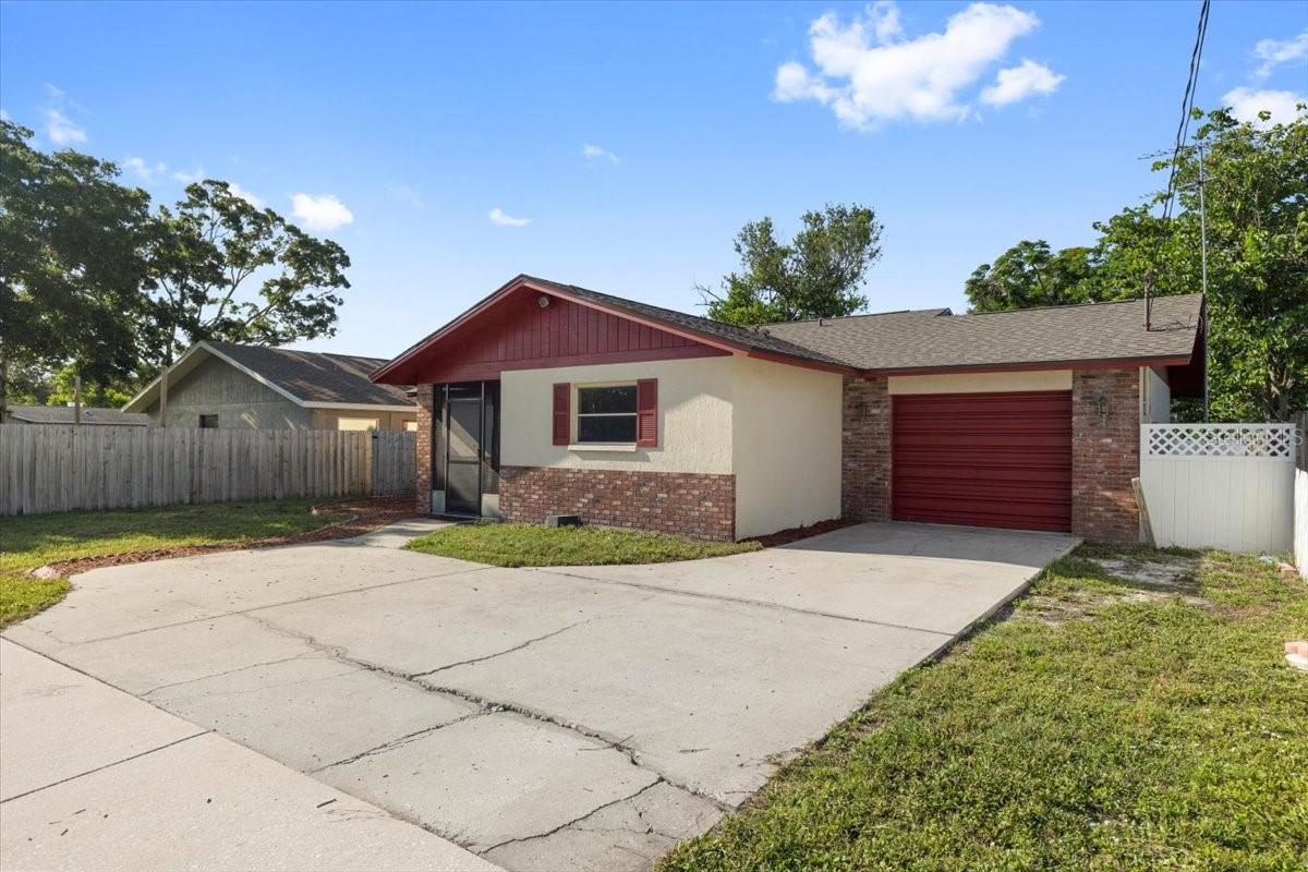 Image 41 of 52 For 2233 Curlew Road