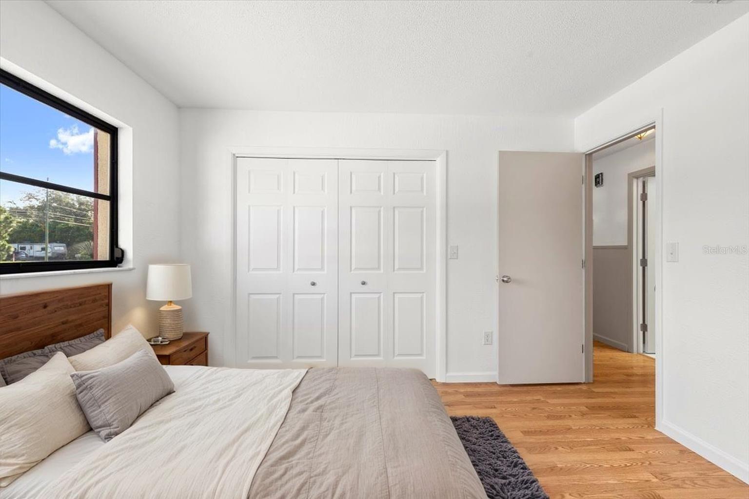 Image 6 of 52 For 2233 Curlew Road
