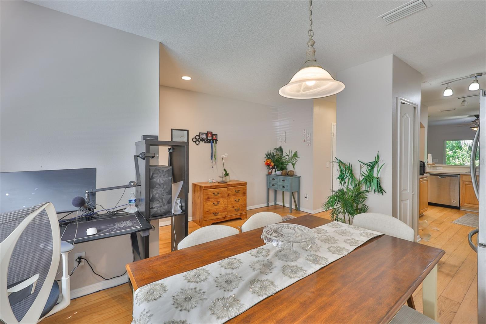Image 4 of 52 For 5717 Fishhawk Ridge Drive