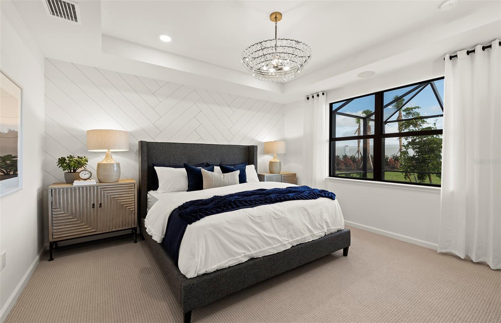 Image 14 of 40 For 10482 Sea Breeze Ridge Drive