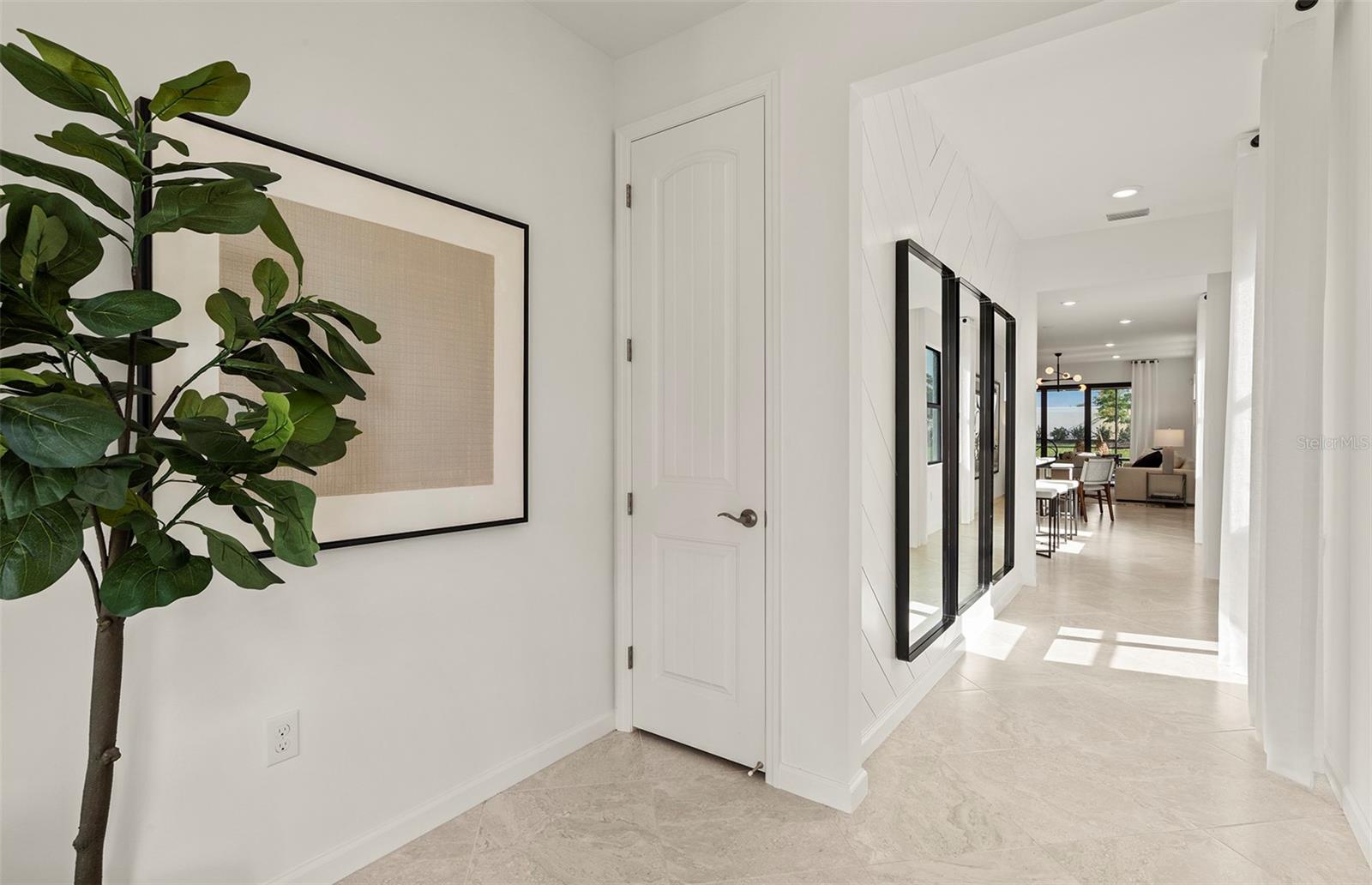 Image 17 of 40 For 10482 Sea Breeze Ridge Drive