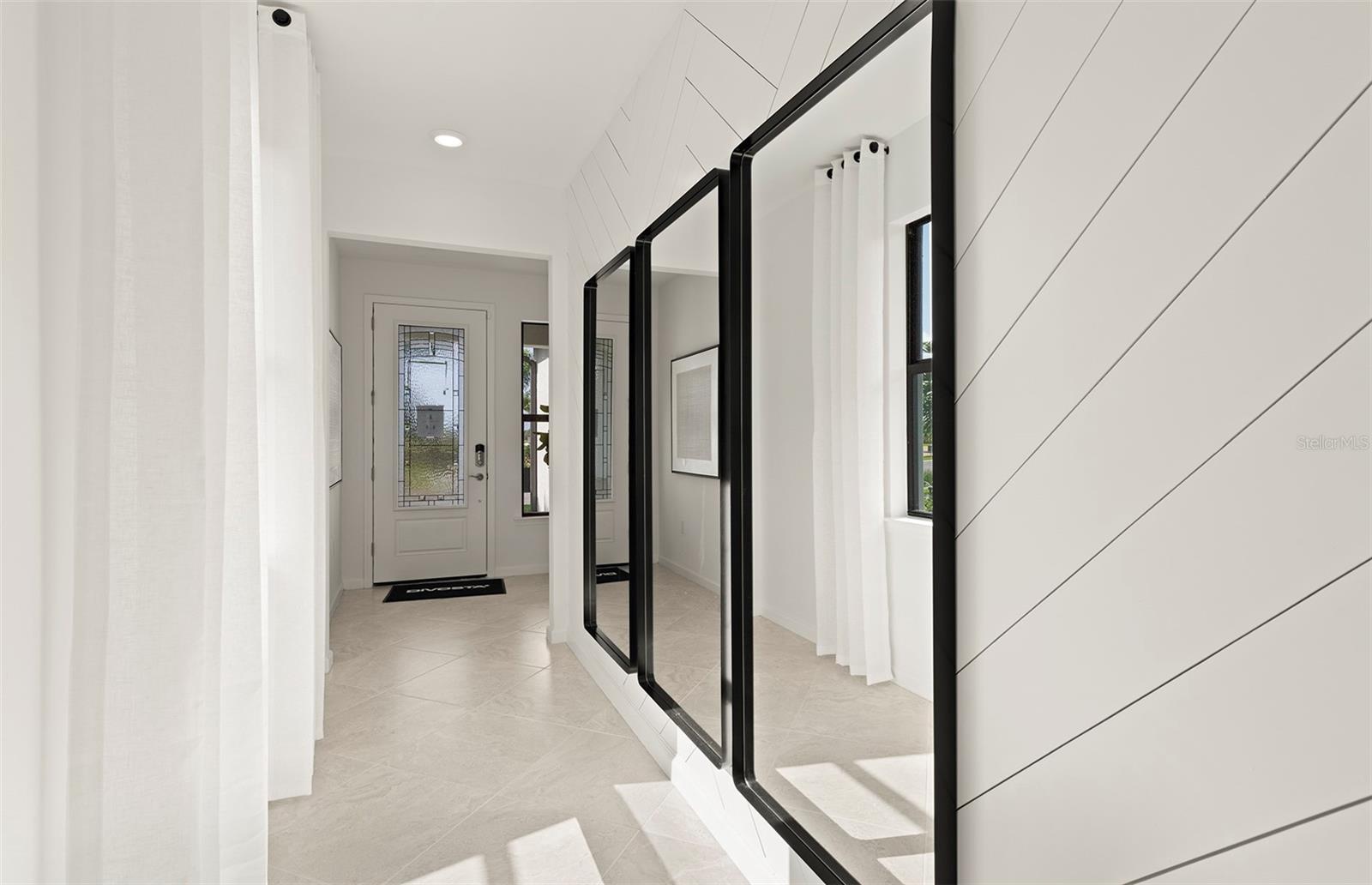 Image 18 of 40 For 10482 Sea Breeze Ridge Drive