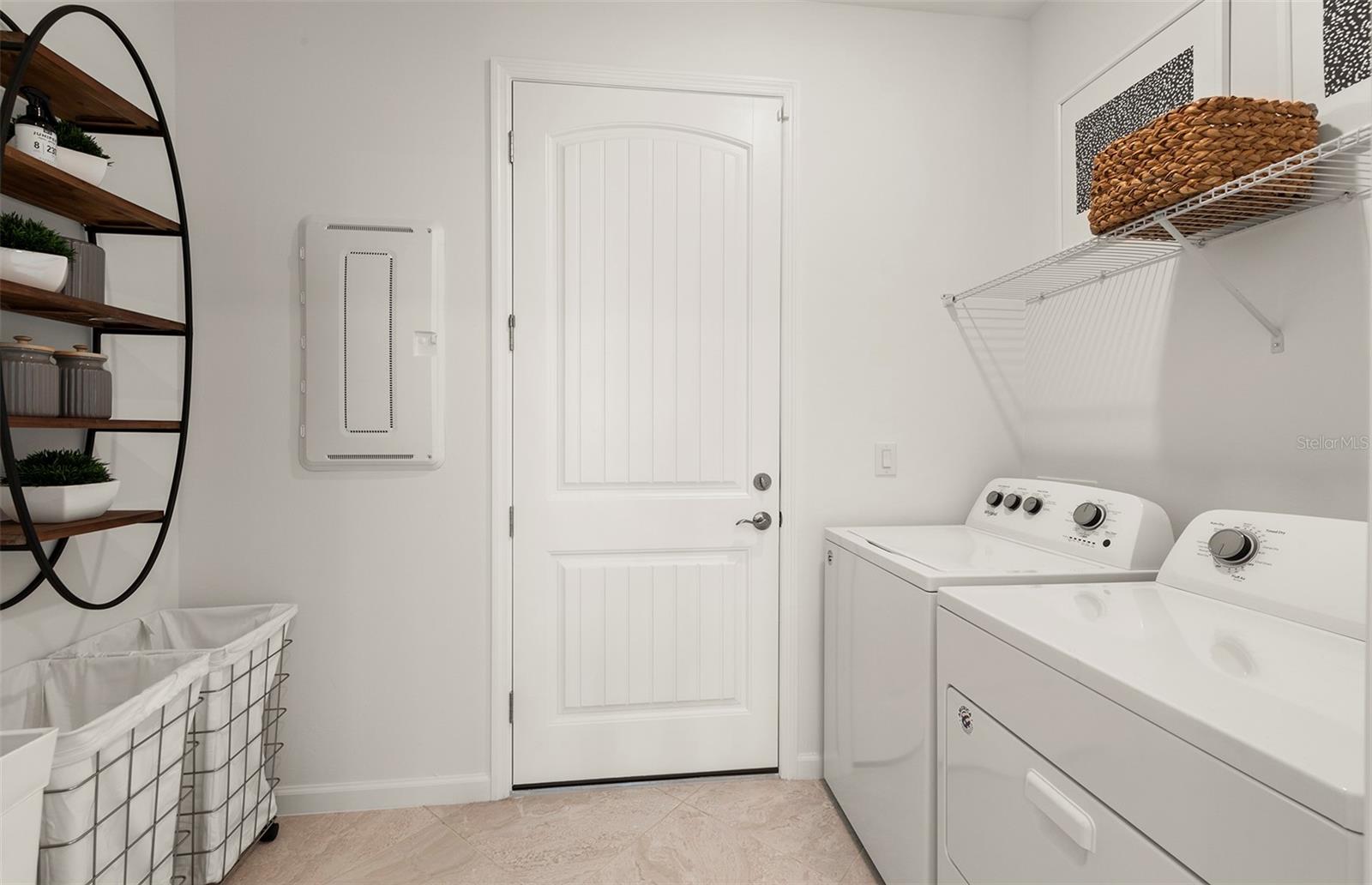 Image 24 of 40 For 10482 Sea Breeze Ridge Drive