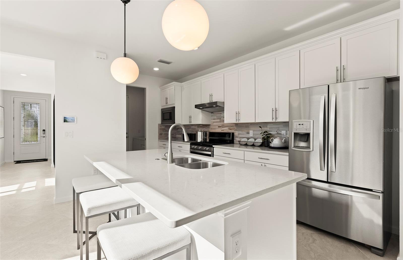 Image 6 of 40 For 10482 Sea Breeze Ridge Drive