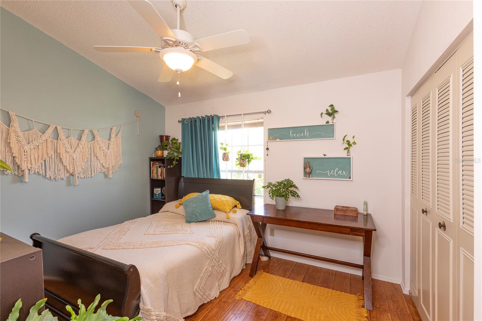 Image 2 of 36 For 112 Sun Isle Circle 112