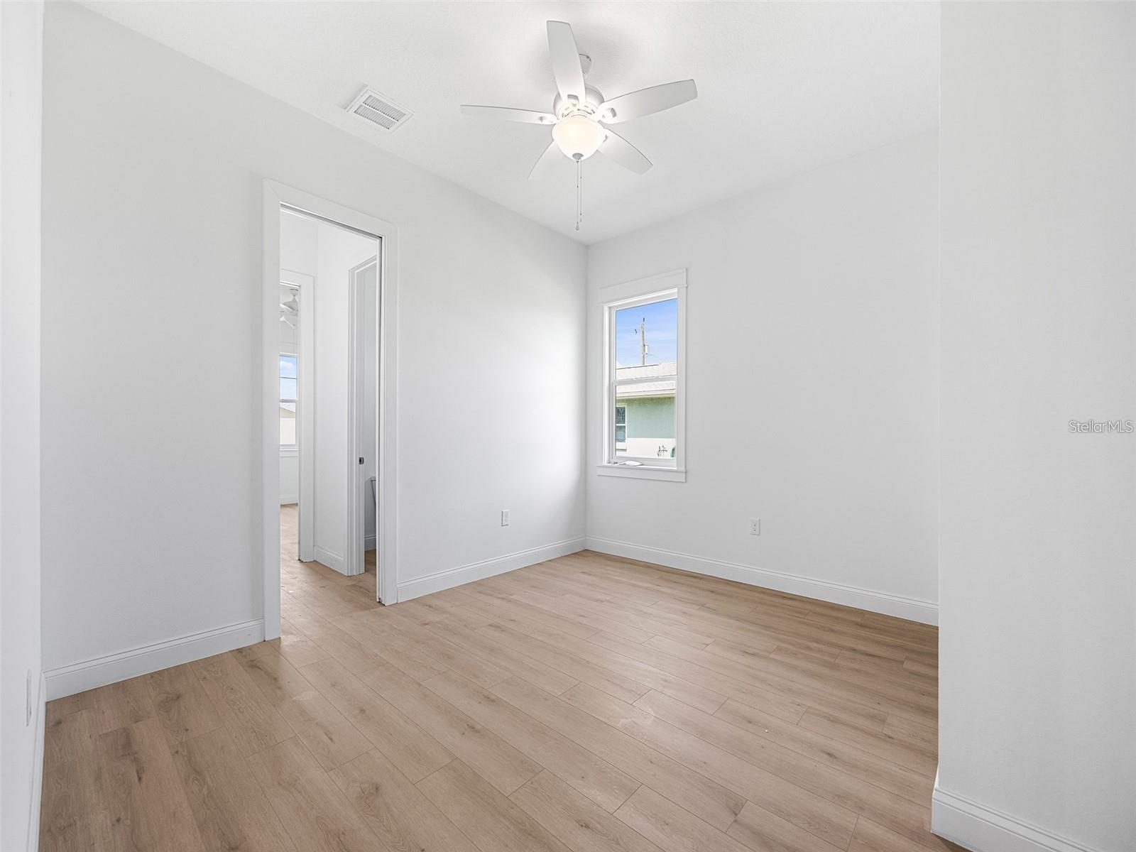 Image 18 of 27 For 115 White Marsh Lane
