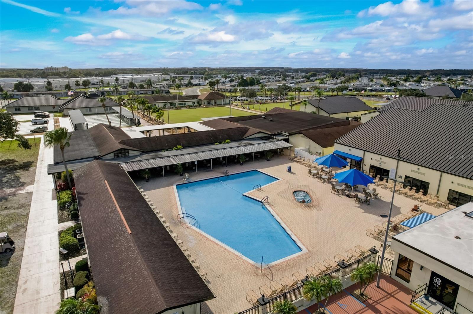 Image 39 of 51 For 1901 Del Webb Boulevard