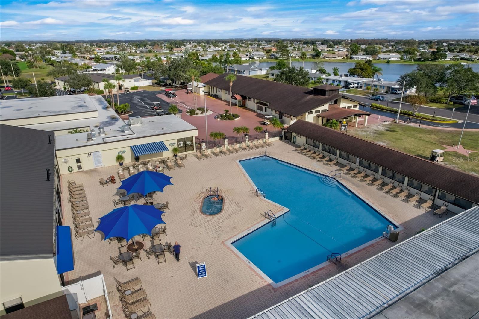 Image 40 of 51 For 1901 Del Webb Boulevard
