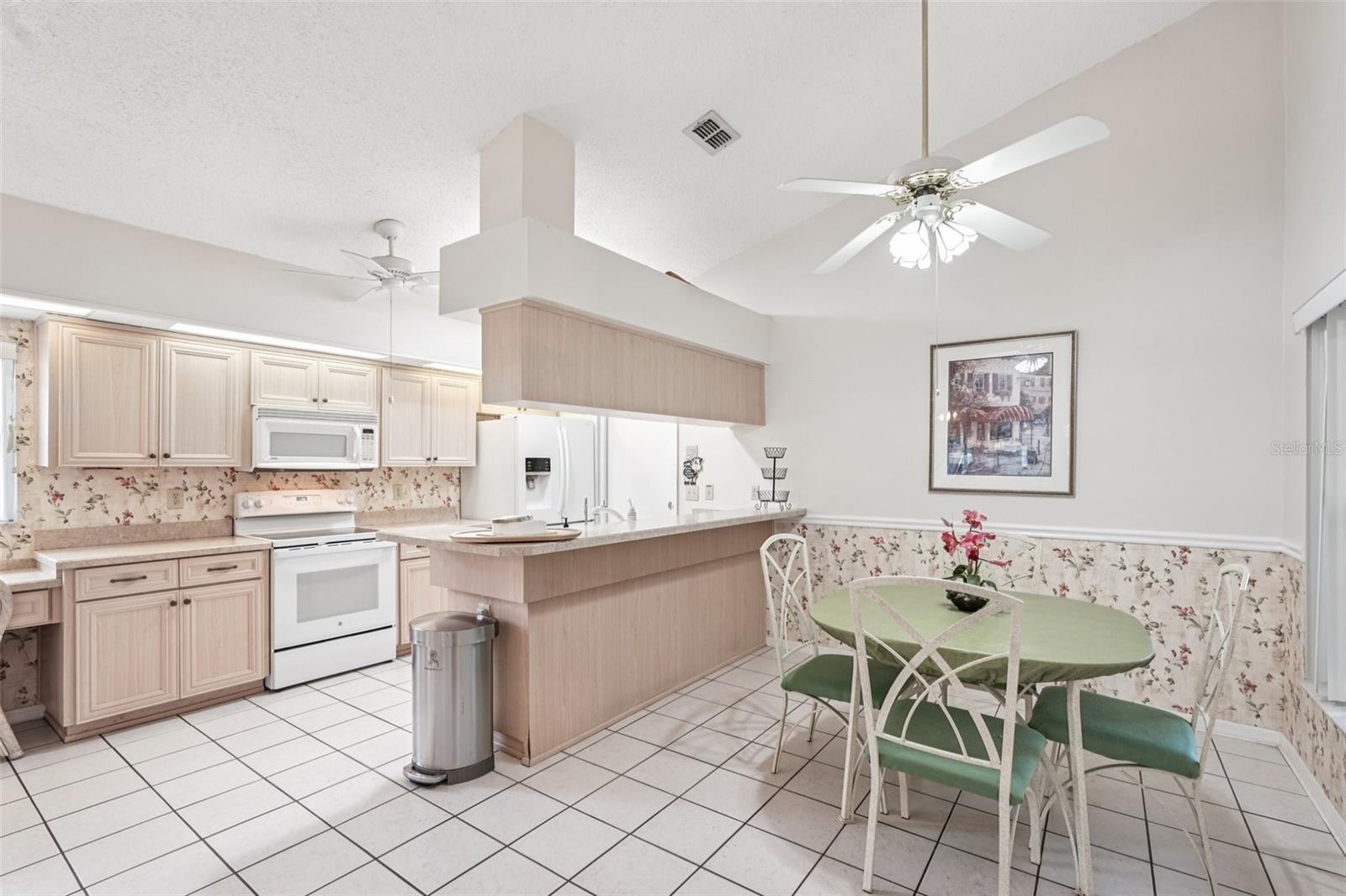 Image 8 of 51 For 1901 Del Webb Boulevard