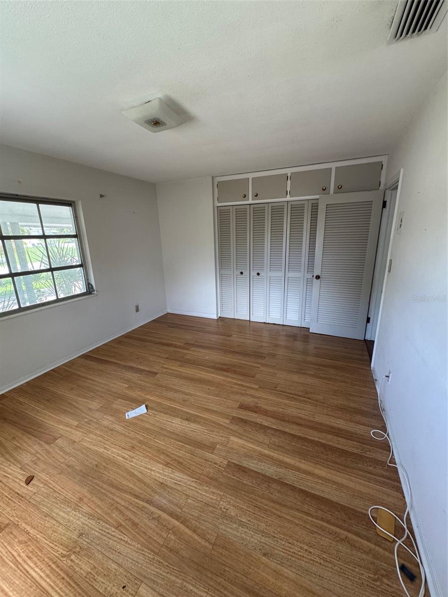 Image 10 of 18 For 11423 77th Avenue